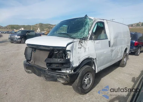 2022 Chevrolet Express Cargo Rwd 3500 Regular Wheelbase Wt from USA, damaged, VIN 1GCZGGF74N1219366